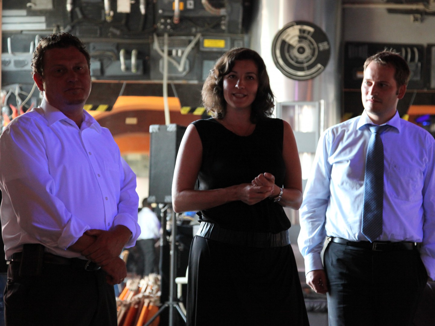 Jimmy Schulz (FDP), Dorothee Bär (CSU) und Manuel Höferlin (FDP) stellen die Pläne für die Bundestags-LAN-Party vor.