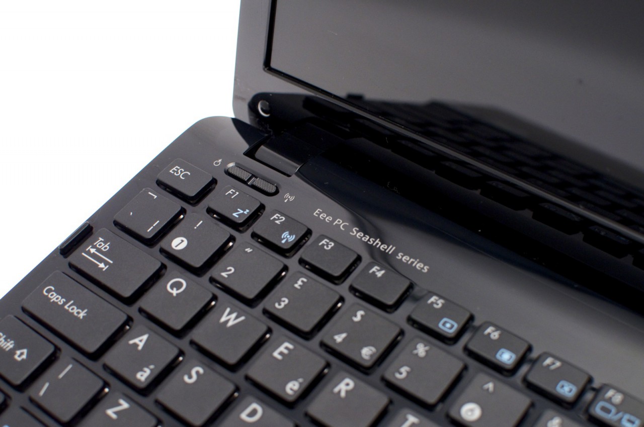 WLAN und Bluetooth werden links an- oder abgeschaltet.