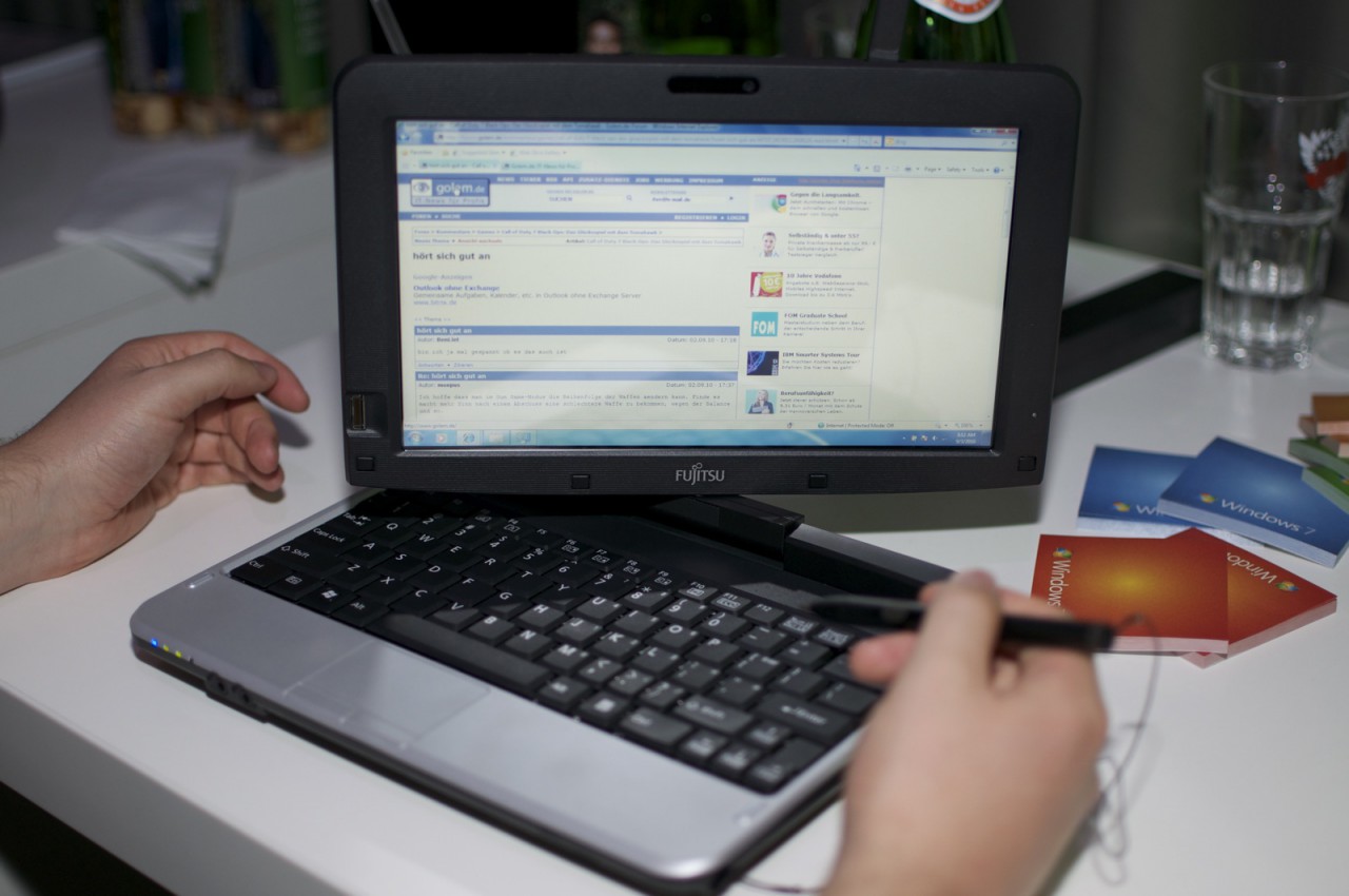 Fujitsus "Slate-Killer": etwas teuer für den Endanwender, dafür aber mit einer richtigen Tastatur und einem Digitizer