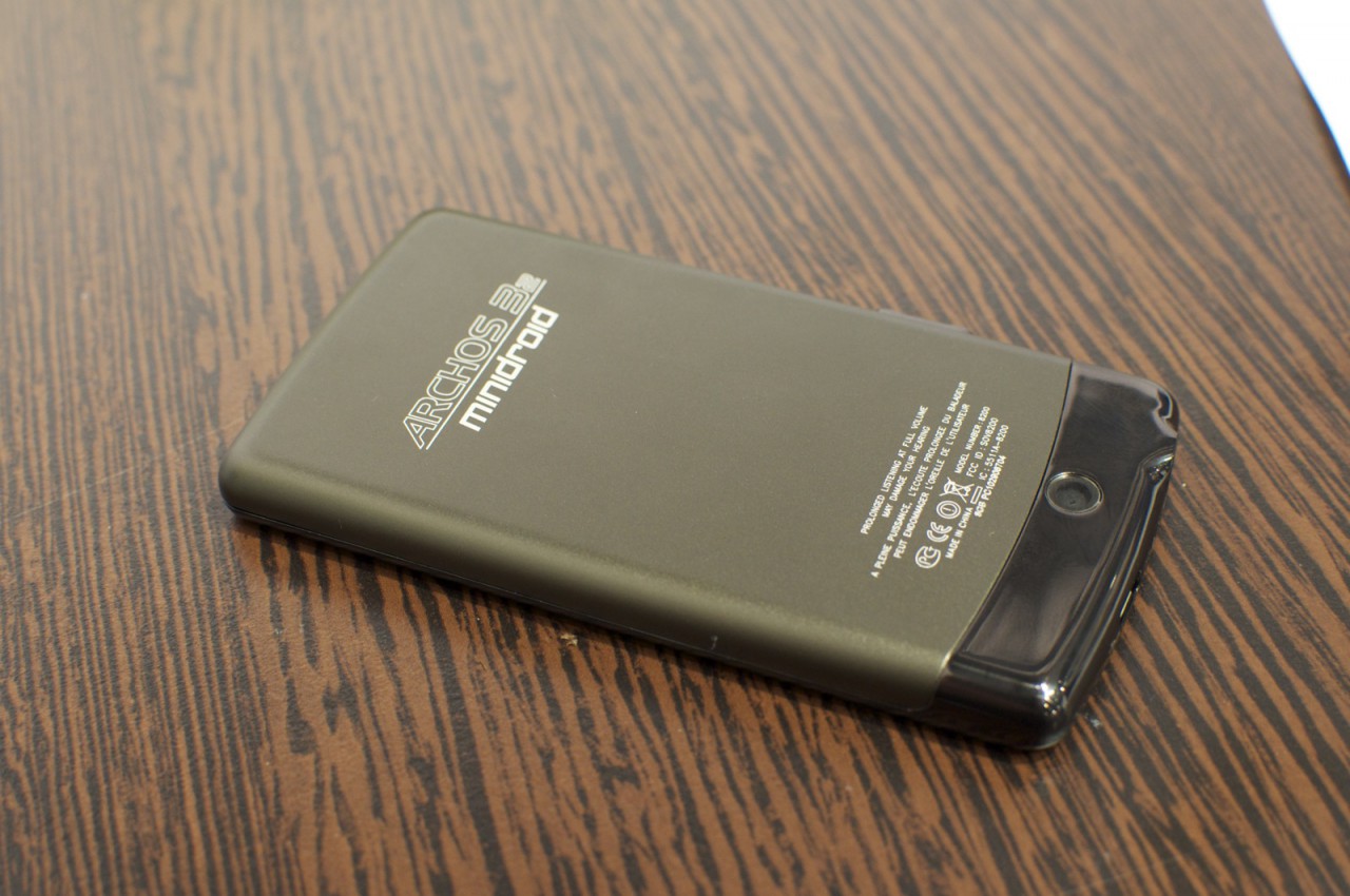 Archos 32 ist  ein kleiner Mediaplayer mit Android 2.x.