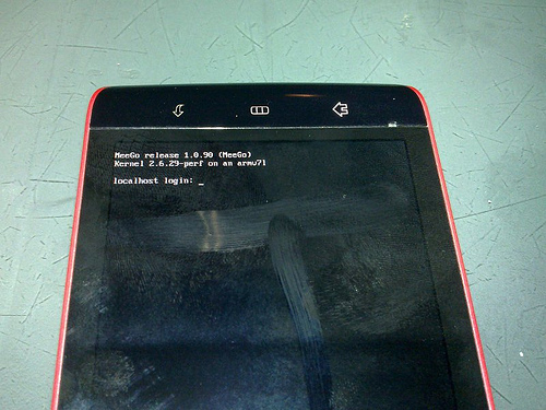 Meego noch ohne grafische Oberfläche auf dem Dell Streak (Quelle: http://wiki.meego.com/)