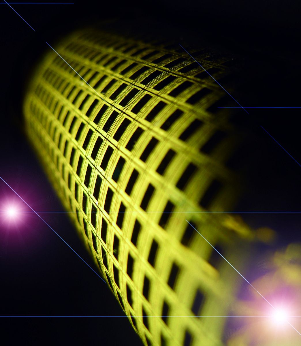 E-Skin: Jedes der dunklen Quadrate ist ein Pixel. (Bild: UC Berkeley)