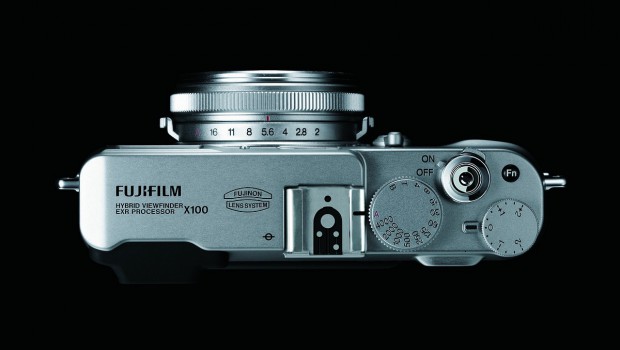 Das Design ist im Retrostil gehalten (Foto: Fujifilm)