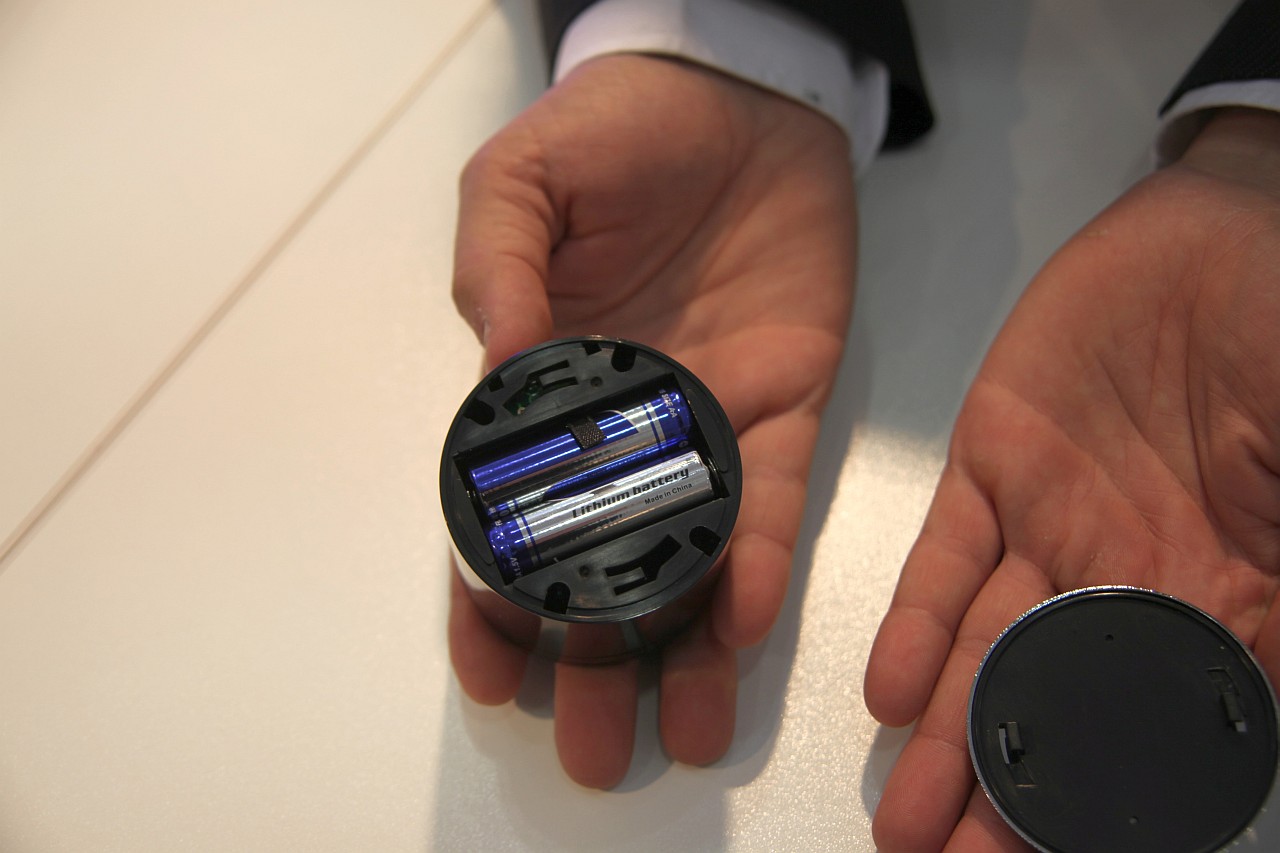 Unityremote - drei AA-Batterien oder -Akkus werden für den Betrieb benötigt. (Foto: ck)