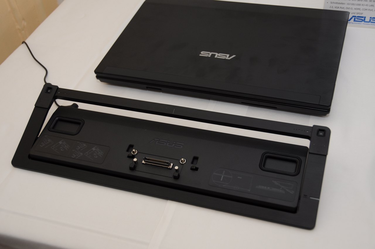 ... muss das Dock nutzen.