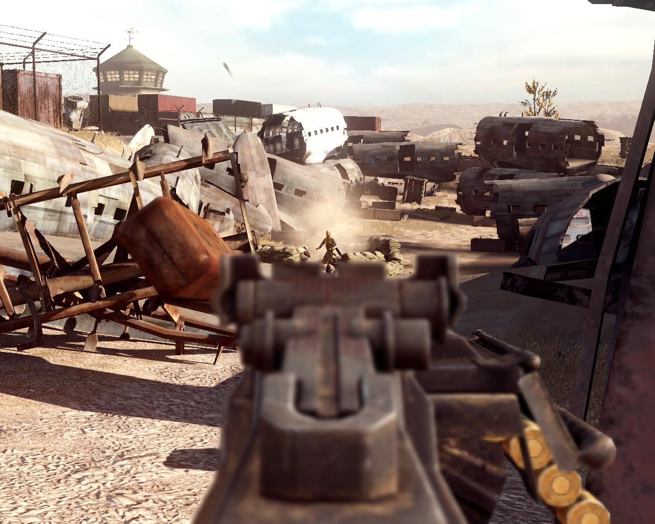 Kampf gegen die Taliban zwischen alten Flugzeugen.