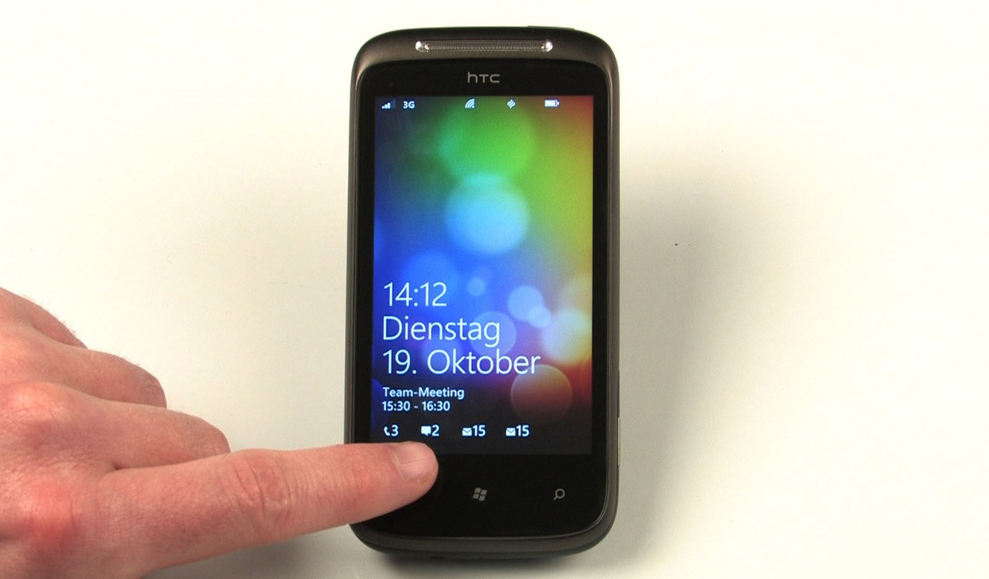 Lock-Screen mit Kachelinformationen