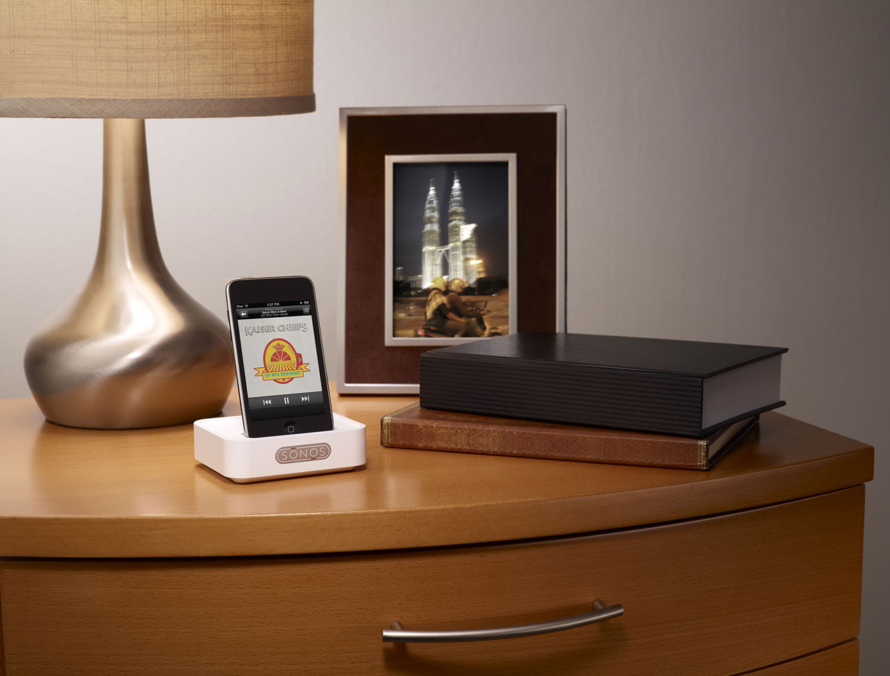 Sonos Wireless Dock WD100 - die Musik wird digital ausgelesen und zu den Zoneplayern gefunkt.