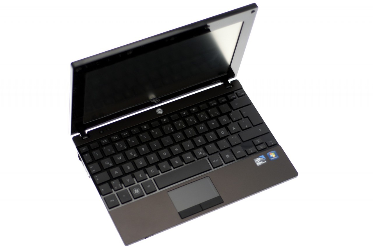 ... mattem 10-Zoll-Display und Touchscreen.