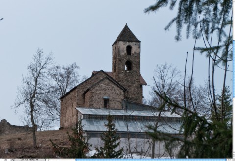 Mit Photoshop-Filter "Selektiver Scharfzeichner" (St&auml;rke 100 Prozent, Radius 1 Pixel, Gau&szlig;scher Weichzeichner) 