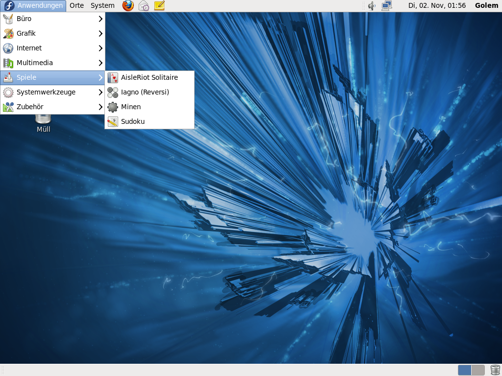 Fedora beziehungsweise Gnome bringt auch einige Spiele mit.