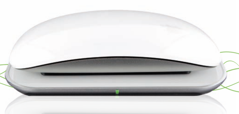 Magic Charger von Mobee und die Magic Mouse von Apple