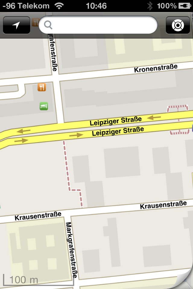 Etwas näher an die Straße herangezoomt zeigt sich, warum die Namen doppelt sind.