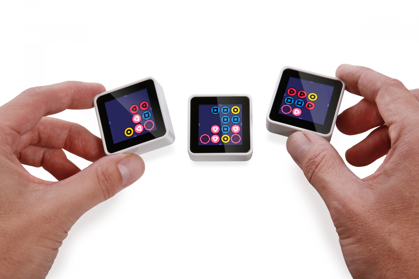 Sifteo Cubes