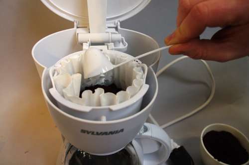 Ohne Kaffeepulver, kein Kaffee (Bild: greggawatt)