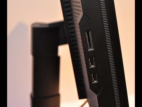 Cardreader und USB-2.0-Ports