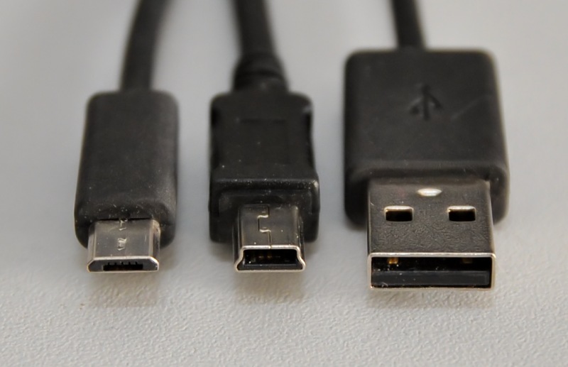 Von links: Micro-USB, Mini-USB, USB Typ A