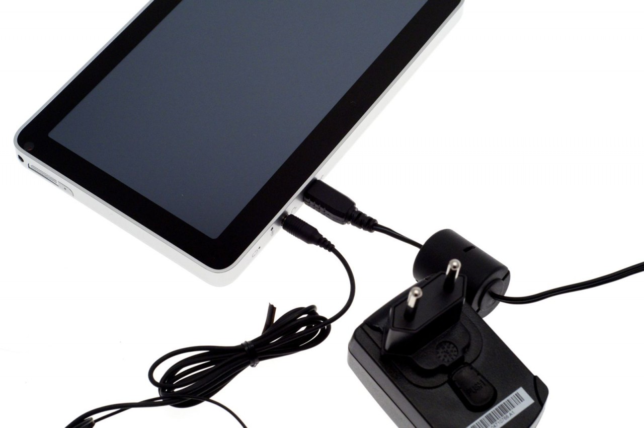 Viewsonics Viewpad 7 wird per USB aufgeladen.