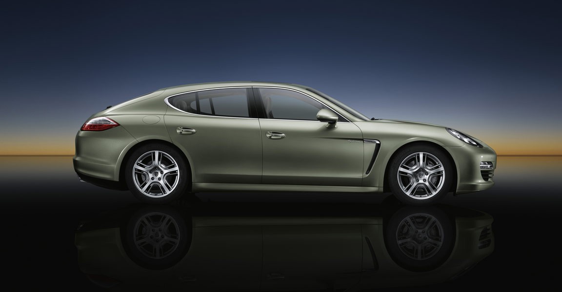 Die rein elektrische Reichweite beträgt nur 2 km.  (Bild: Porsche)