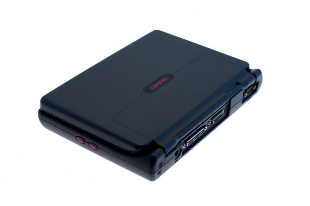 Schnittstellen der Rückseite: parallel, Dock und seriell