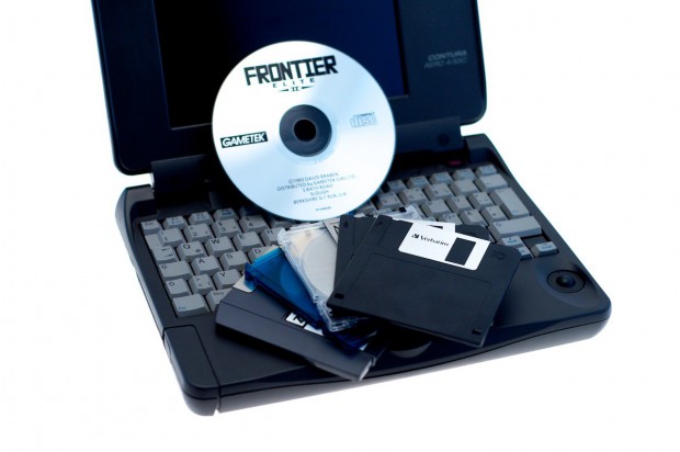 Mit CDs, Zips, MOs oder FDDs kann das Notebook nur mit passendem Zubehör etwas anfangen.