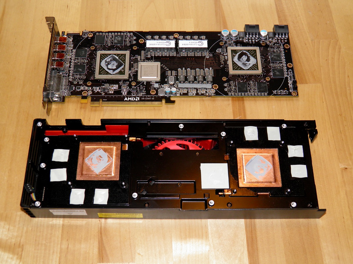 Getrennte Kühler und Phase-Change-Pads (Bild: AMD)