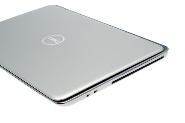 Wegen Slot-In-Technik gibt es kein Blu-ray-Laufwerk.