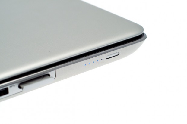 LEDs zeigen den Akkustand an.