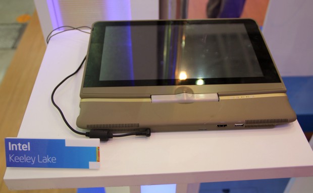 Keeley Lake im Tablet-Modus (Bild: Johannes Knapp)