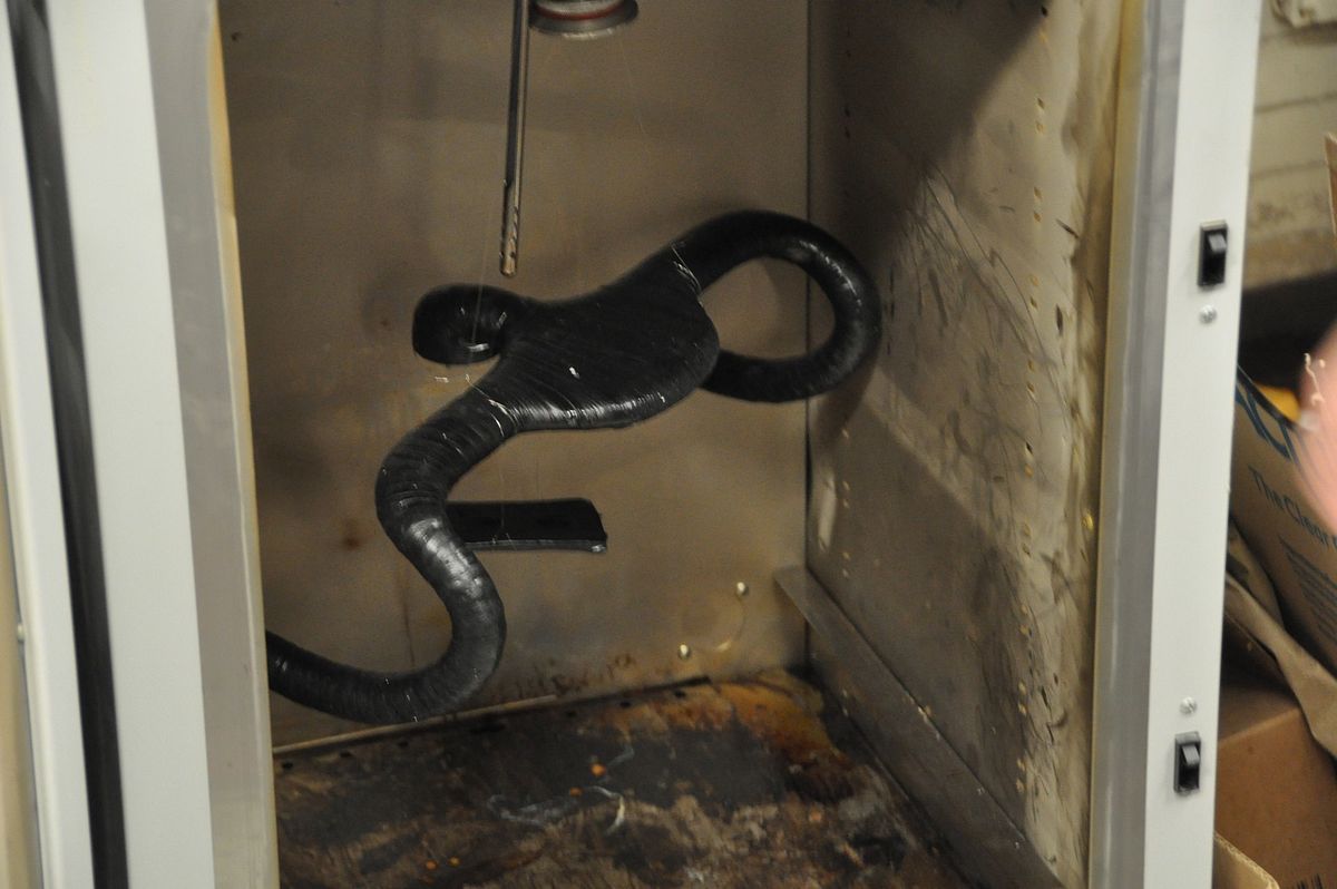 ... und anschließend mit Kohlefaser verstärkt. (Foto: Alpha Bike)