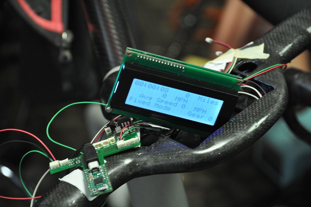 Die Elektronikeinheit wird in den Lenker eingebaut. (Foto: Alpha Bike)