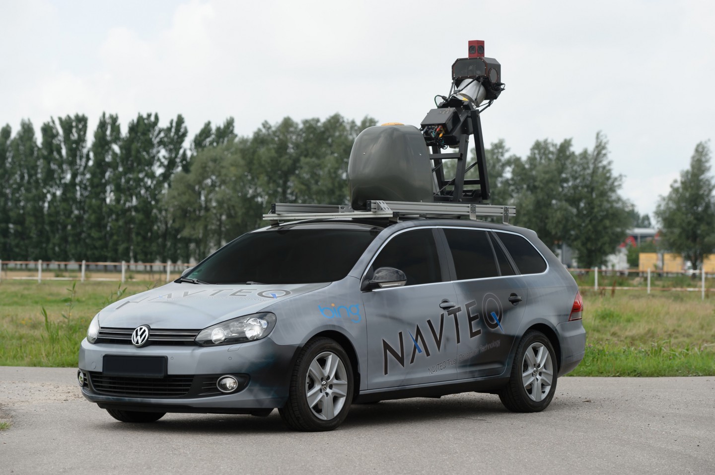 Bing Maps Streetside - Microsoft muss noch auf Navteqs Kamerawagen warten (Bild: Navteq)