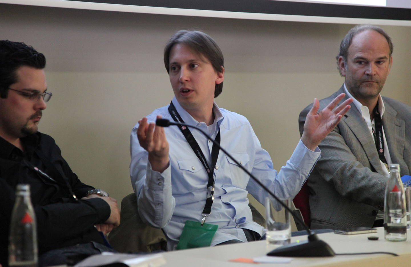 Gabriel Hacker (Mitte): "Apple hat ganz schön in der Zielgruppe von Nintendo gewildert." (Foto: mw)