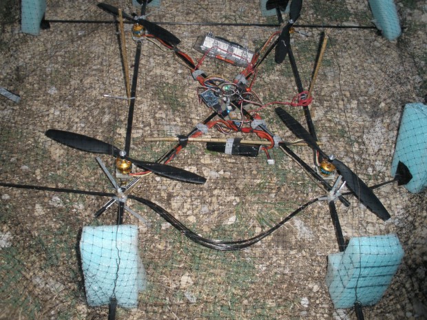 Beschädigter Batcopter v2.0 (Bild: Boston University Center for Ecology and Conservation Biology, Intelligent Mechatronics Lab, Department of Computer Sciences)
