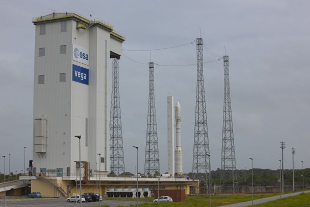 Transportvehikel: Die Trägerrakete Vega bringt IXV in den Orbit. (Bild: Esa)