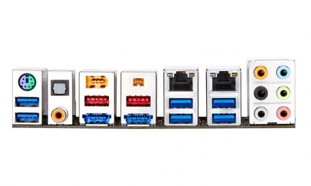 Gigabyte GA-Z68X-UD7-B3 (rev. 1.0) - Blick auf die Schnittstellen (Bild: Hersteller)