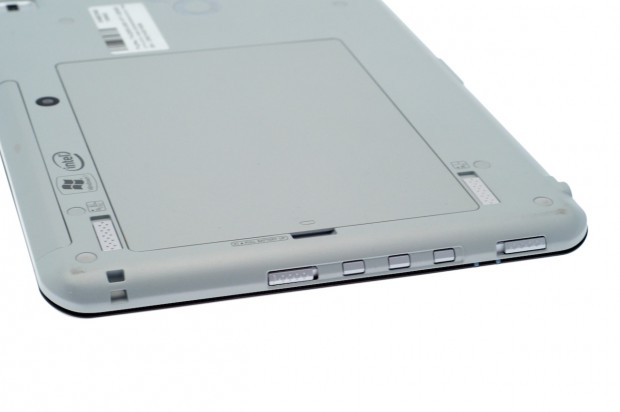 Leicht versenkte Tasten und zwei Schiebeschalter