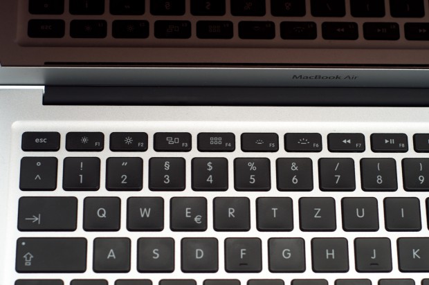 Einige Symbole wurde verändert. Außerdem gibt es jetzt eine Tastaturbeleuchtung.