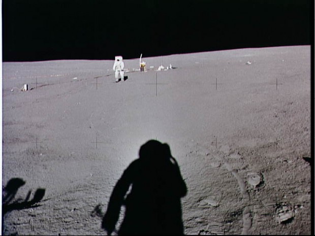 Mitchell auf dem Mond (Foto: Nasa)