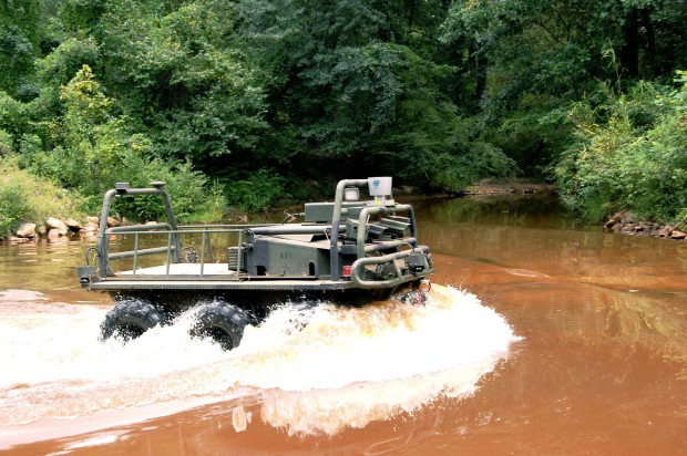 Das Fahrzeug ist durchaus geländegängig. (Foto: Lockheed Martin)