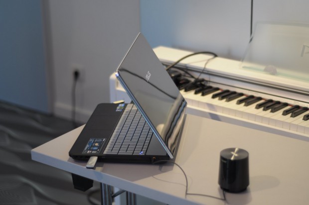  ... aber dafür mit glänzendem Deckel (Bild: Andreas Sebayang)