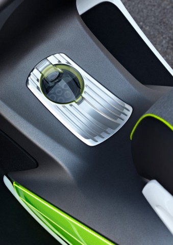 Die Steckdose im BMW Concept E (Bild: BMW)