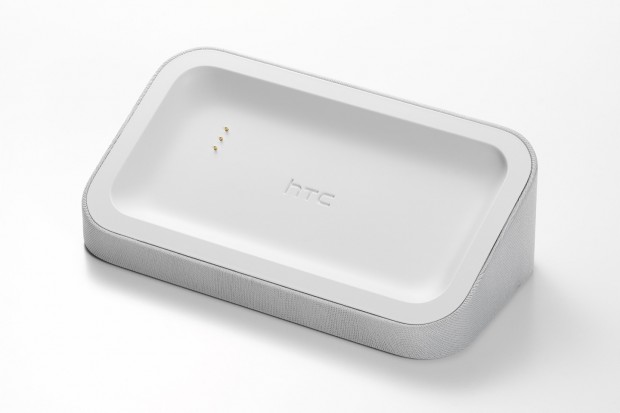 HTC Rhyme mit Dockingstation