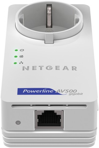 Netgear Powerline AV+ 500 Nano - die Gigabit-Ethernet-Schnittstelle und links daneben der Knopf zur Verschlüsselung (Bild: Hersteller)