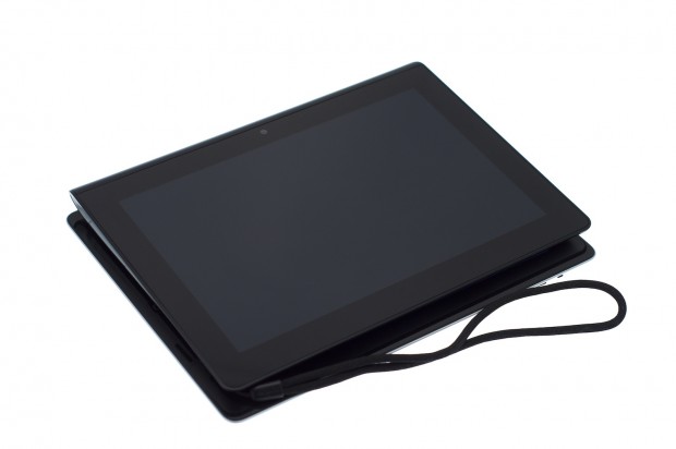 Die Fläche des Tablet S ist etwas geringer als die Fläche des iPad 2.