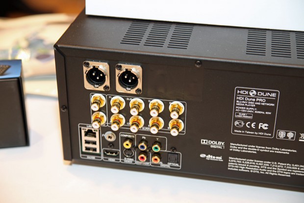 Dune HD Pro - Schnittstellen auf der Rückseite des Vorseriengeräts (Bild: Golem.de)