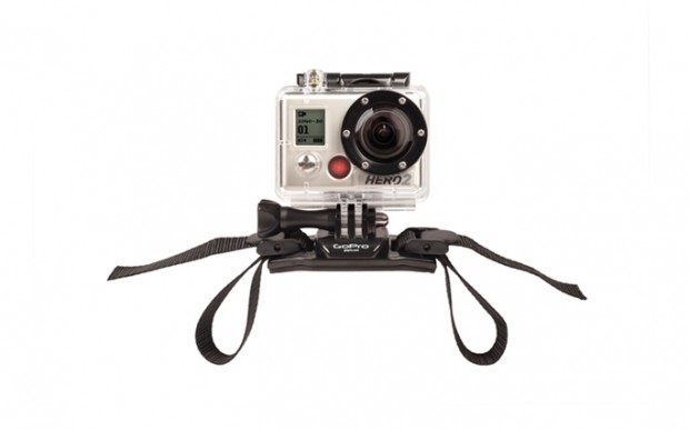 Gopro HD Hero 2 mit Helmhalterung (Bild: Gopro)