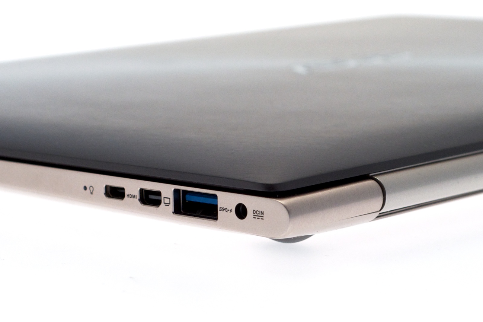 Gute Tastatur, schlechtes Touchpad Zenbook UX31 im Test Leicht, dünn