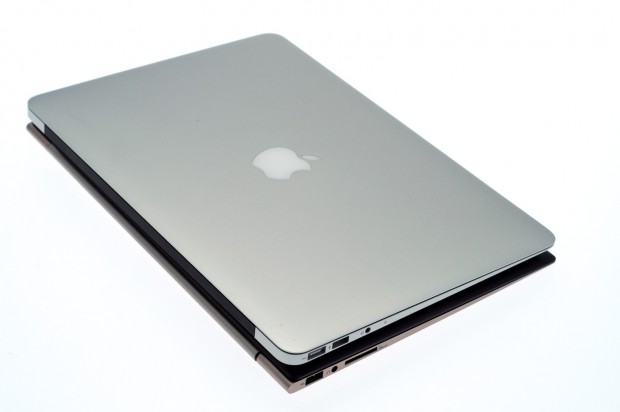 Vergleichbare Formfaktoren: Apples Macbook auf Asus&#039; UX31