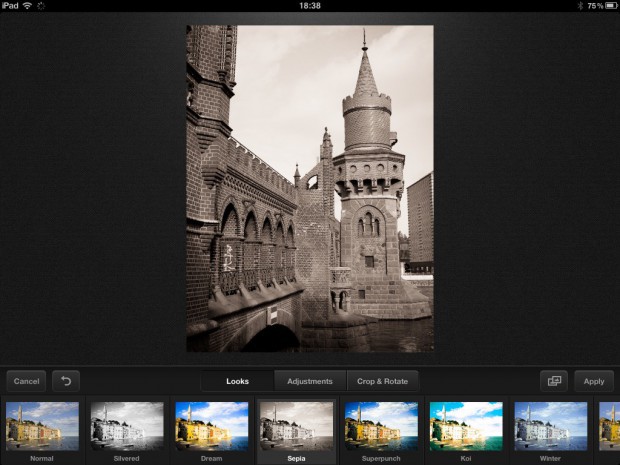 Zur schnellen Bildveränderung gibt es eine Reihe vorgefertigter Foto-Looks. (Adobe/Screenshot: Golem.de)